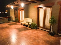Beautiful Cabin Downtown Tapalpa Oven Mud Barbecue Grill 4 Room 12 ppl