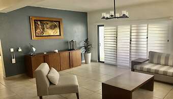 Big House Pool Grill, 4 Bedrooms 12 ppl AC Ocean View TV Wifi