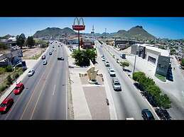 Big House Pool Grill, 4 Bedrooms 12 ppl AC Ocean View TV Wifi