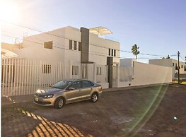 Big House Pool Grill, 4 Bedrooms 12 ppl AC Ocean View TV Wifi