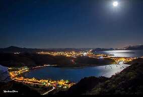 Big House Pool Grill, 4 Bedrooms 12 ppl AC Ocean View TV Wifi