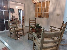 Executive Suite - Apartment 7 in Villa Coconut