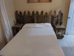 Executive Suite - Apartment 7 in Villa Coconut