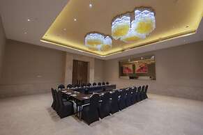 THE GAURS SAROVAR PREMIERE