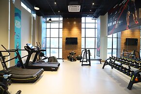 THE GAURS SAROVAR PREMIERE