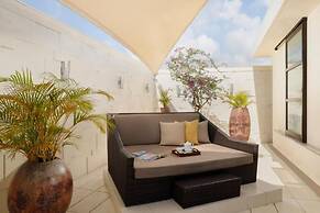 Villa Jamalu by Nakula