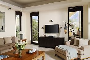 Villa Jamalu by Nakula