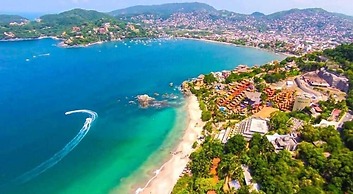Air-conditioned Zihuatanejo - Close To Beaches & World Class Snorkelin