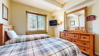 Mammoth Green 102 Amazing Unit, 300 Yards to Eagle Lifts Underground P