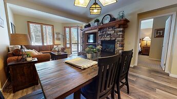 Mammoth Green 102 Amazing Unit, 300 Yards to Eagle Lifts Underground P