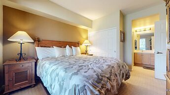 Mammoth Green 102 Amazing Unit, 300 Yards to Eagle Lifts Underground P