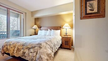 Mammoth Green 102 Amazing Unit, 300 Yards to Eagle Lifts Underground P