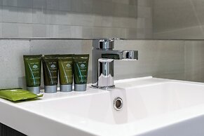 Celador Apartments - Wellington House