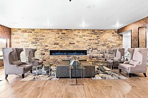 Cobblestone Hotel & Suites - Superior Duluth