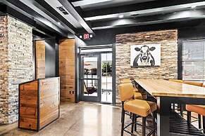 Cobblestone Hotel & Suites - Superior Duluth