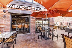 Cobblestone Hotel & Suites - Superior Duluth