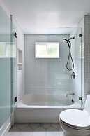 Luxury Cardiff By-the-sea Ocean View Parkhouse