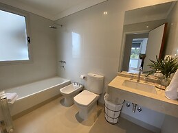 Fantastico Duplex Con Jardin y Piscina