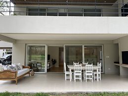 Fantastico Duplex Con Jardin y Piscina