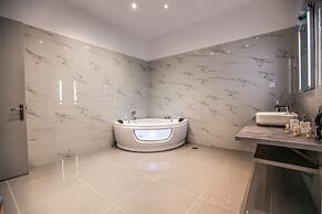 Terra di Meteora Suites 1