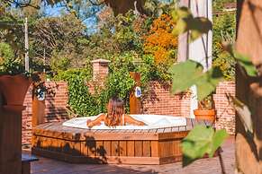 Hotel Ferrugem Eco Village