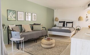 Payava Hotel by True Blue