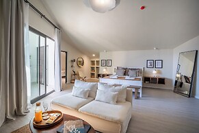 Payava Hotel by True Blue