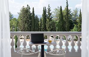 Eretria Hotel & Spa Resort