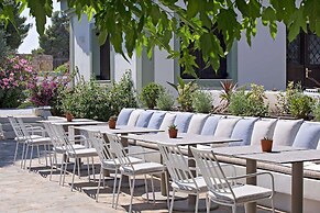 Eretria Hotel & Spa Resort