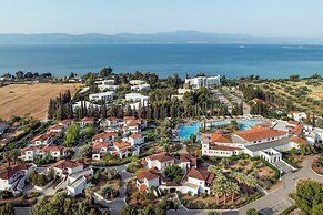 Zeus Eretria Resort