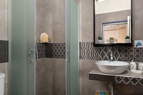 Marikas Deluxe Rooms