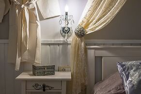 Marikas Deluxe Rooms