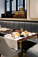 Radisson Collection Hotel, Palazzo Touring Club Milan