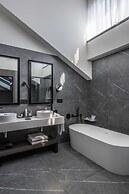 Radisson Collection Hotel, Palazzo Touring Club Milan