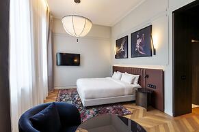 Radisson Collection Hotel, Palazzo Touring Club Milan