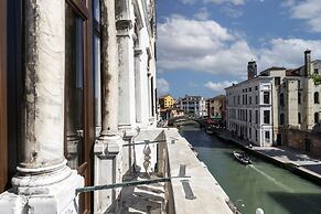 Radisson Collection Hotel, Palazzo Nani Venice