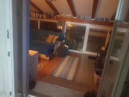 Lovely 2-bed House in Klarici Close to Pula