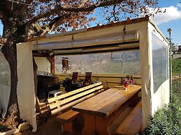 Lovely 2-bed House in Klarici Close to Pula