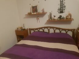 Lovely 2-bed House in Klarici Close to Pula