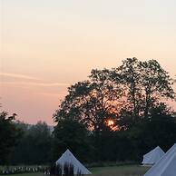 Cosy Glamping 4m Bell Tent in Rural Herefordshire