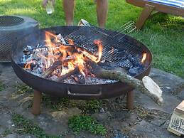 Cosy Glamping 4m Bell Tent in Rural Herefordshire