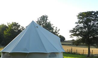 Comfy 4m -bed Bell Tent With Great Views