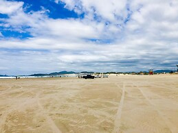 Apto Espaçoso em Barra da Ibiraquera