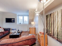 City Apartment With Rural Charm