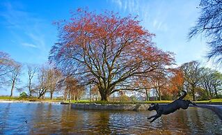 City Apartment With Rural Charm