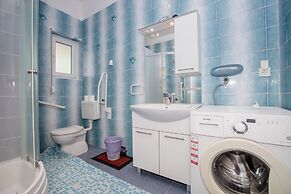 Stunning Sea View Apartment in Rab