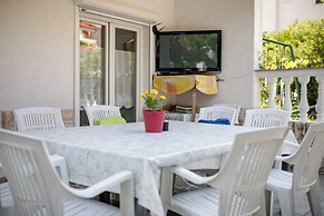 Stunning Sea View Apartment in Rab