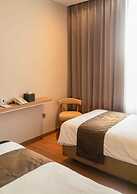 Zenith Premiere Hotel Baubau