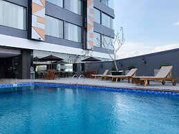 Zenith Premiere Hotel Baubau