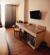 Zenith Premiere Hotel Baubau